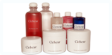 お肌の保湿を最優先しマリンコラーゲンを軸としてエステティック専用に開発された化粧品それがシェルヴェールです